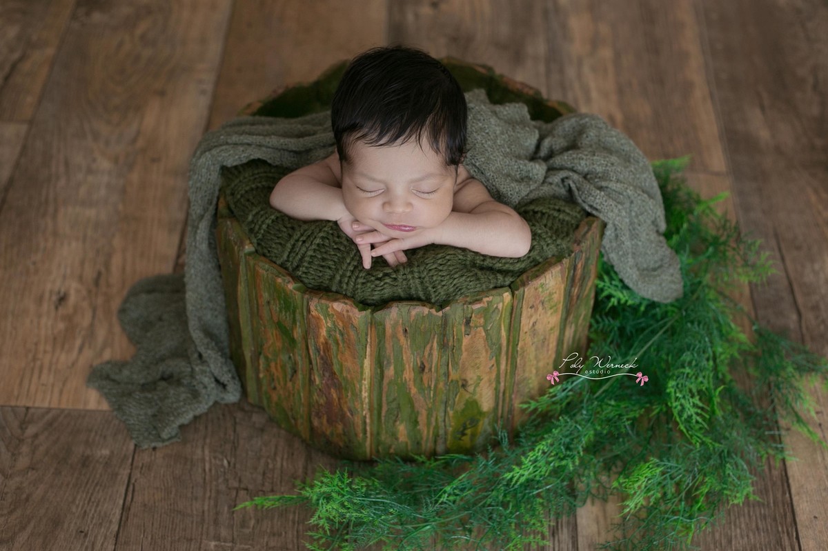 NEWBORN BEBE BABY ENSAIO ESTUDIO ENSAIO BEBE RECÉM NAIDO BRASÍLIA GAMA DF DISTRITO FEDERAL FILHO MENINO BABY BOY FOTÓGRAFA ESPECIALIZADA EM BEBES