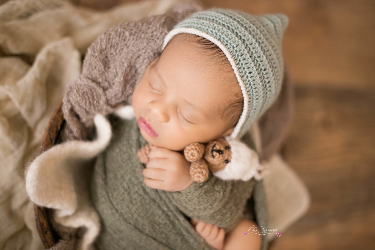 NEWBORN BEBE BABY ENSAIO ESTUDIO ENSAIO BEBE RECÉM NAIDO BRASÍLIA GAMA DF DISTRITO FEDERAL FILHO MENINO BABY BOY FOTÓGRAFA ESPECIALIZADA EM BEBES