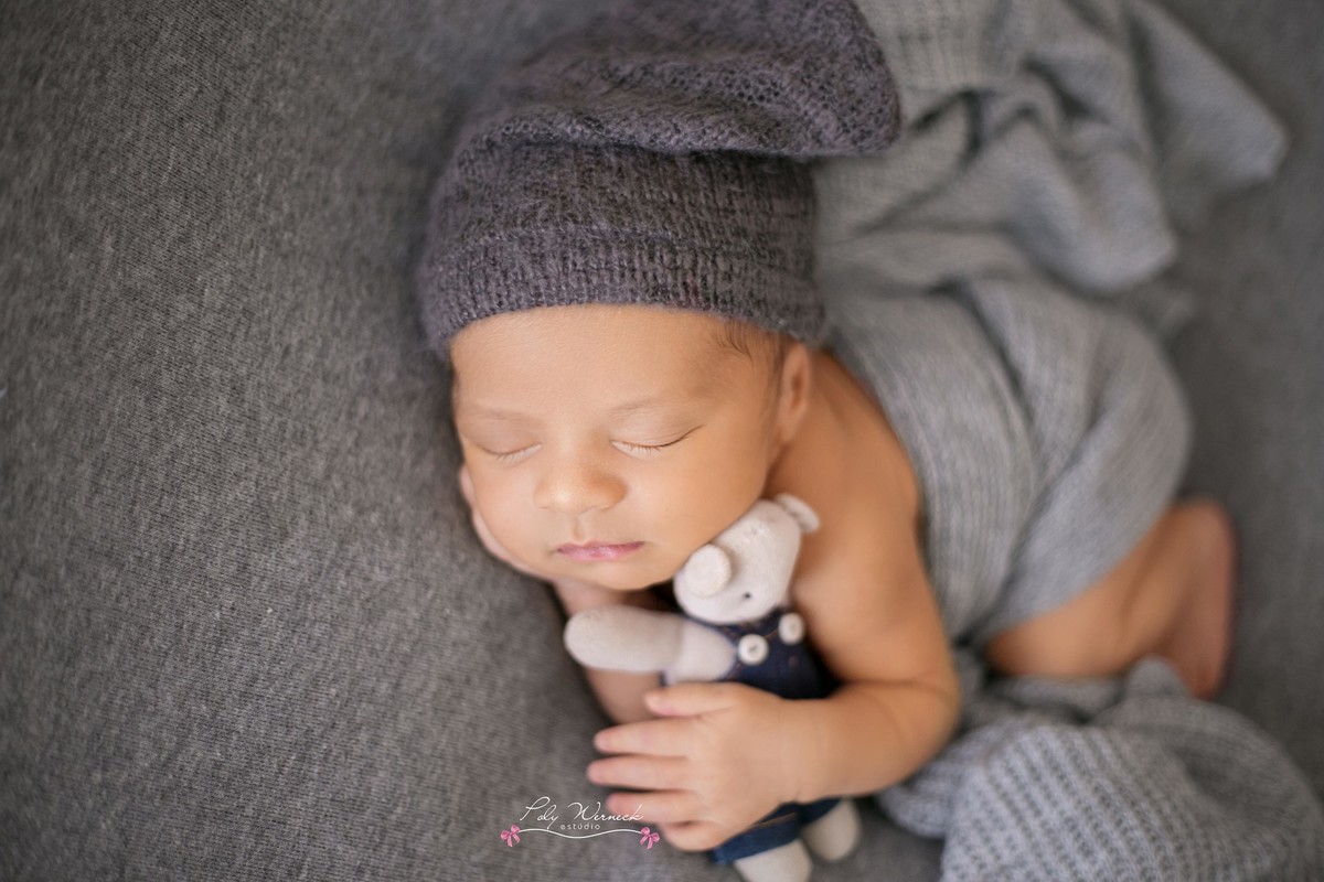 NEWBORN BEBE BABY ENSAIO ESTUDIO ENSAIO BEBE RECÉM NAIDO BRASÍLIA GAMA DF DISTRITO FEDERAL FILHO MENINO BABY BOY FOTÓGRAFA ESPECIALIZADA EM BEBES