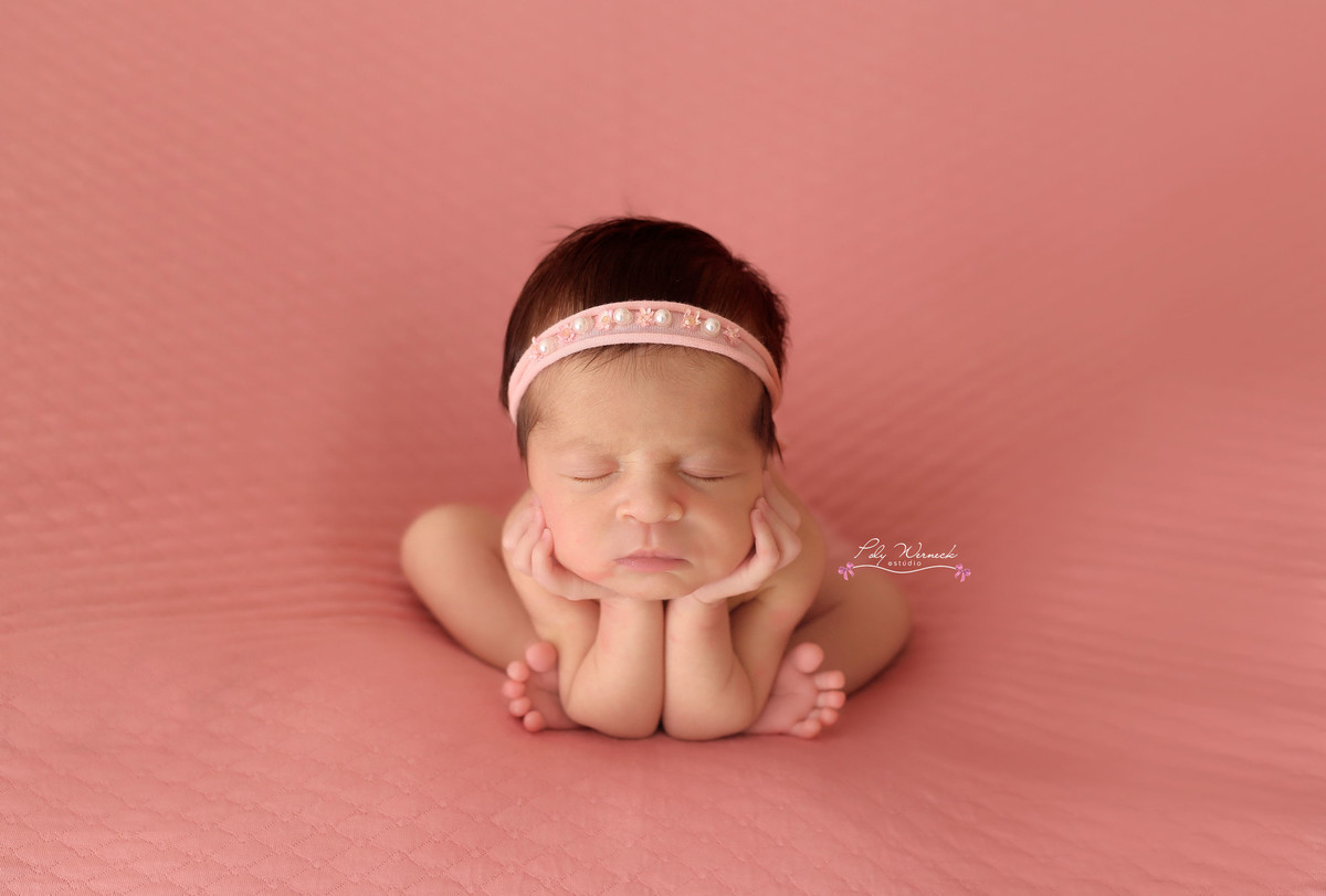 NEWBORN BEBE BABY ENSAIO ESTUDIO ENSAIO BEBE RECÉM NAIDO BRASÍLIA GAMA DF DISTRITO FEDERAL FILHO MENINO BABY BOY FOTÓGRAFA ESPECIALIZADA EM BEBES