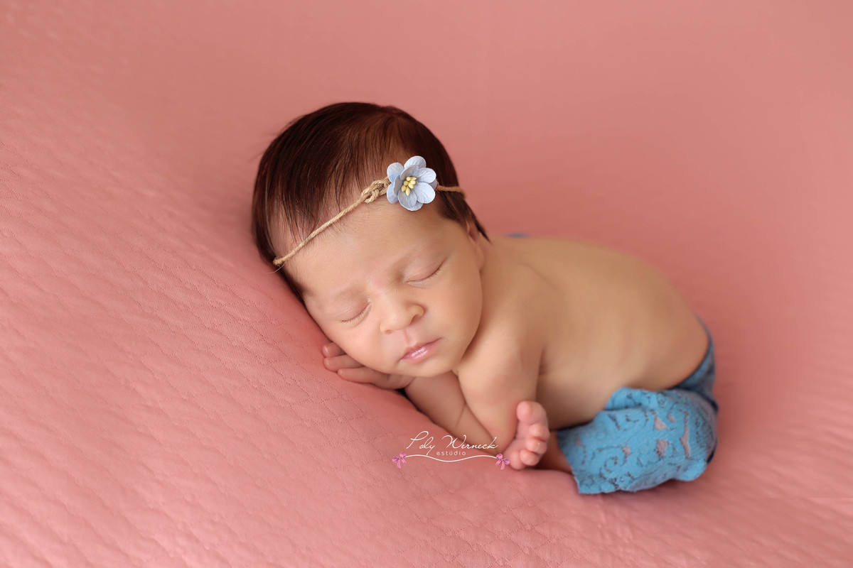 NEWBORN BEBE BABY ENSAIO ESTUDIO ENSAIO BEBE RECÉM NAIDO BRASÍLIA GAMA DF DISTRITO FEDERAL FILHO MENINO BABY BOY FOTÓGRAFA ESPECIALIZADA EM BEBES