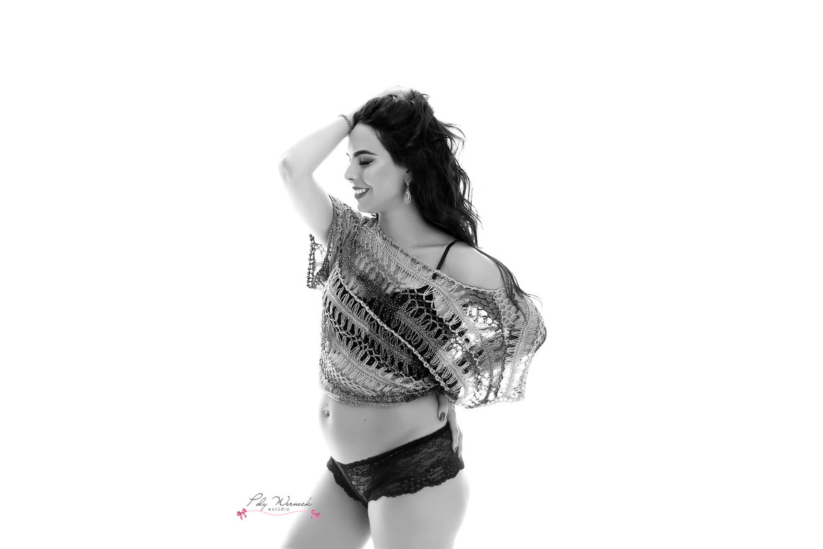 ESTÚDIO FOTOGRÁFICO GAMA BRASÍLIA DF DISTRITO FEDERAL ENSAIO GESTANTE GRÁVIDA LOOK LINGERIE FOTOS FOTOGRAFIA CALCINHA LINGERIE LINDA GRAVIDIVA MULHER SENSUAL FELIZ FOTO PHOTO POLY WERNECK POLYANNA