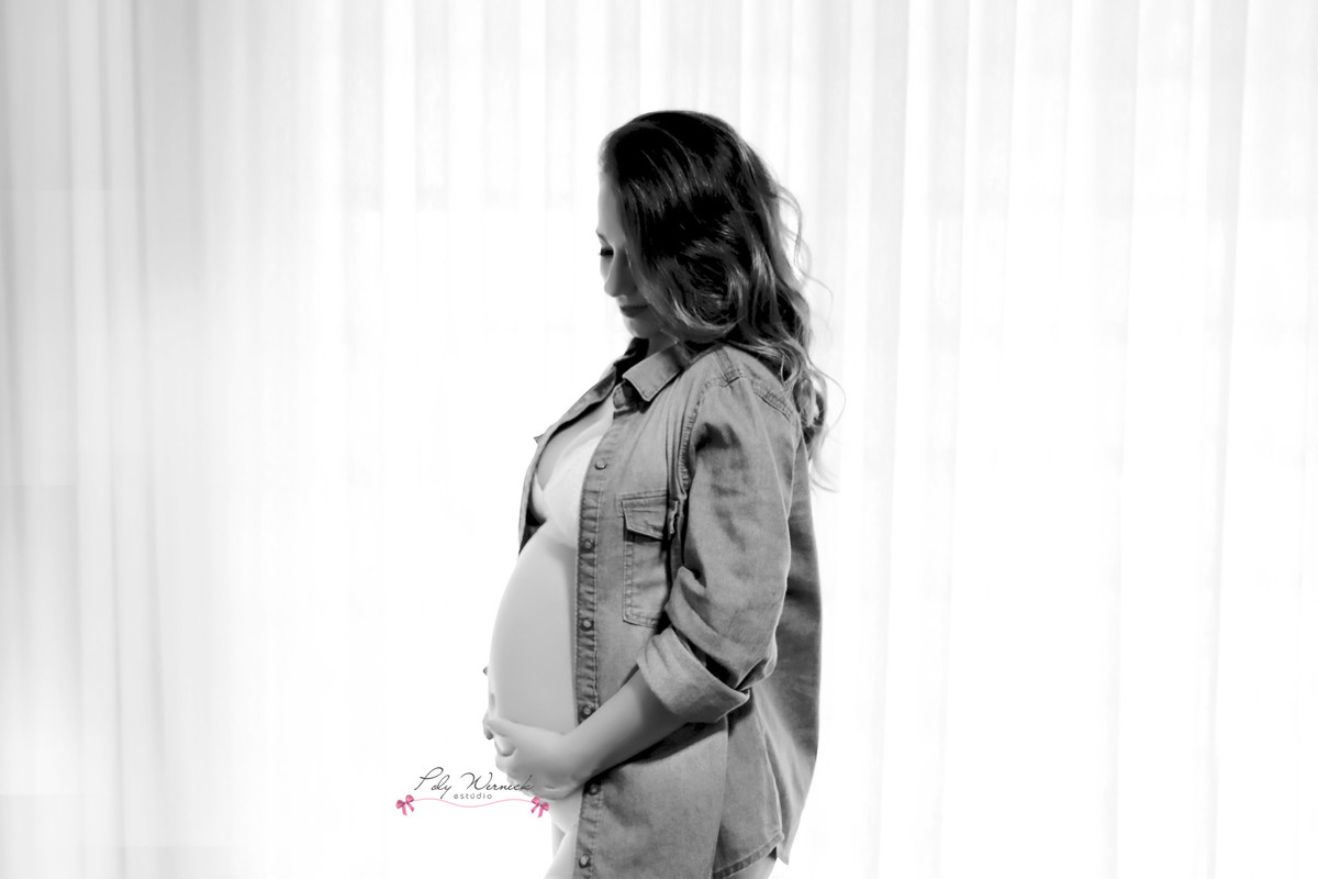 ESTÚDIO FOTOGRÁFICO GAMA BRASÍLIA DF DISTRITO FEDERAL ENSAIO GESTANTE GRÁVIDA LOOK LINGERIE FOTOS FOTOGRAFIA CALCINHA LINGERIE LINDA GRAVIDIVA MULHER SENSUAL FELIZ FOTO PHOTO POLY WERNECK POLYANNA