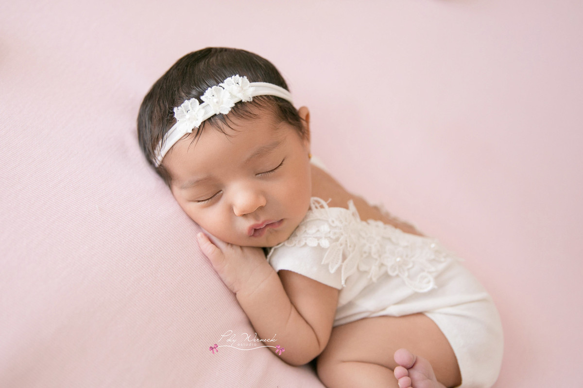 NEWBORN BEBE BABY ENSAIO ESTUDIO ENSAIO BEBE RECÉM NAIDO BRASÍLIA GAMA DF DISTRITO FEDERAL FILHO MENINO BABY BOY FOTÓGRAFA ESPECIALIZADA EM BEBES
