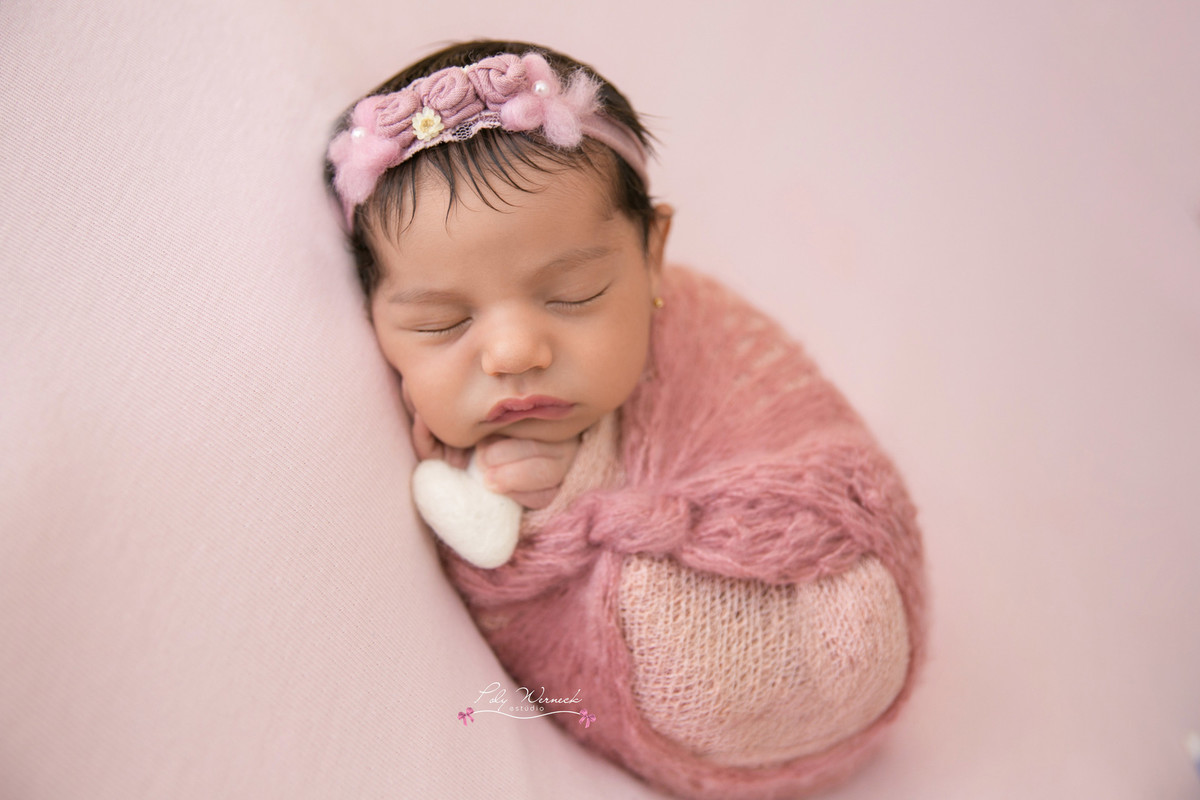 NEWBORN BEBE BABY ENSAIO ESTUDIO ENSAIO BEBE RECÉM NAIDO BRASÍLIA GAMA DF DISTRITO FEDERAL FILHO MENINO BABY BOY FOTÓGRAFA ESPECIALIZADA EM BEBES