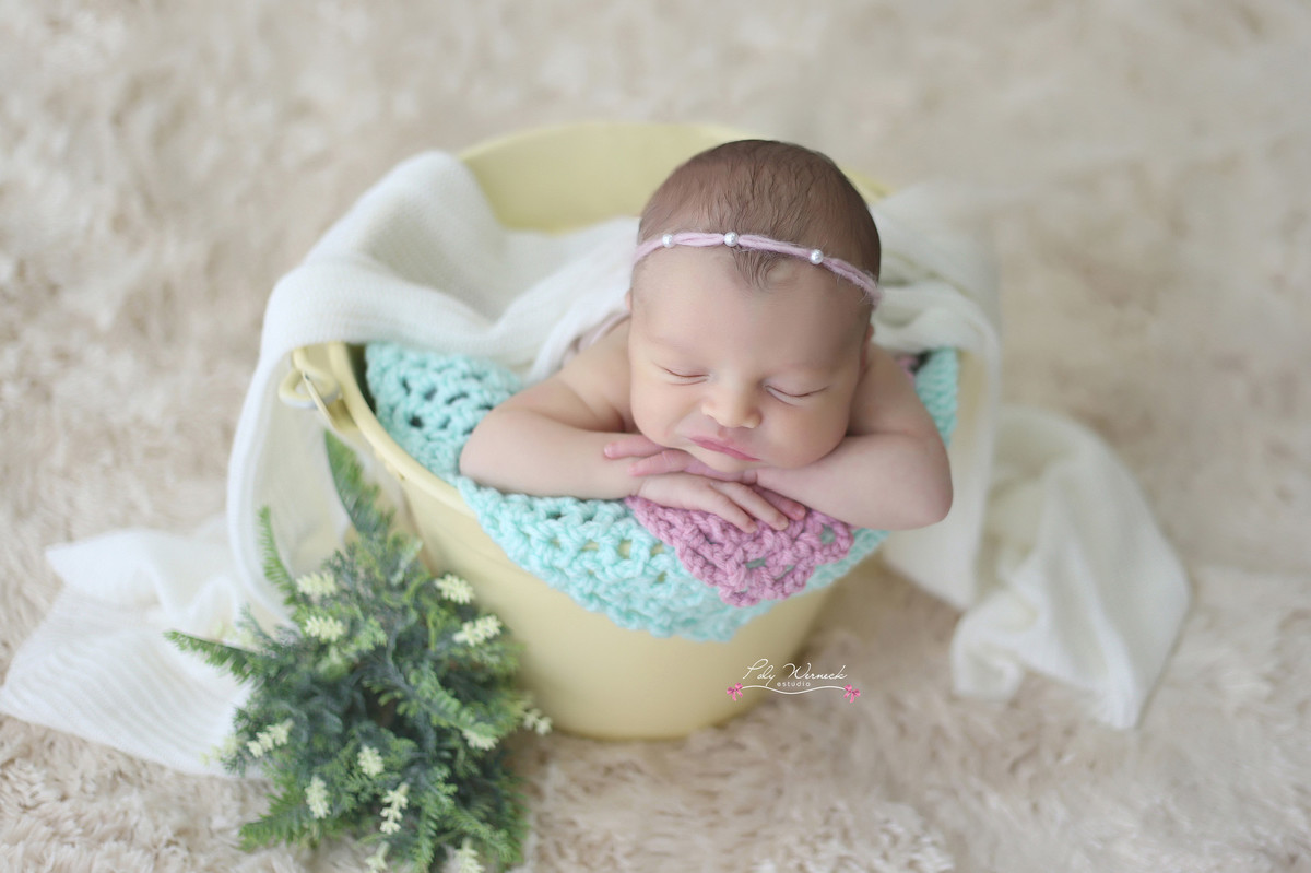 NEWBORN BEBE BABY ENSAIO ESTUDIO ENSAIO BEBE RECÉM NAIDO BRASÍLIA GAMA DF DISTRITO FEDERAL FILHO MENINO BABY BOY FOTÓGRAFA ESPECIALIZADA EM BEBES