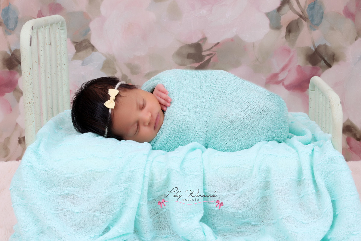 RECEM NASCIDO NEWBORN GAMA BRASILIA FOTOGRAFIA ENSAIO BEBÊ ENSAIO ESTÚDIO ENSAIO RECÉM NASCIDO FOTÓGRAFA DF FOTÓGRAFA BRASÍLIA ESPECIALIZADA EM BEBÊS MENINA MENINO BABY BOY BABY GIRL