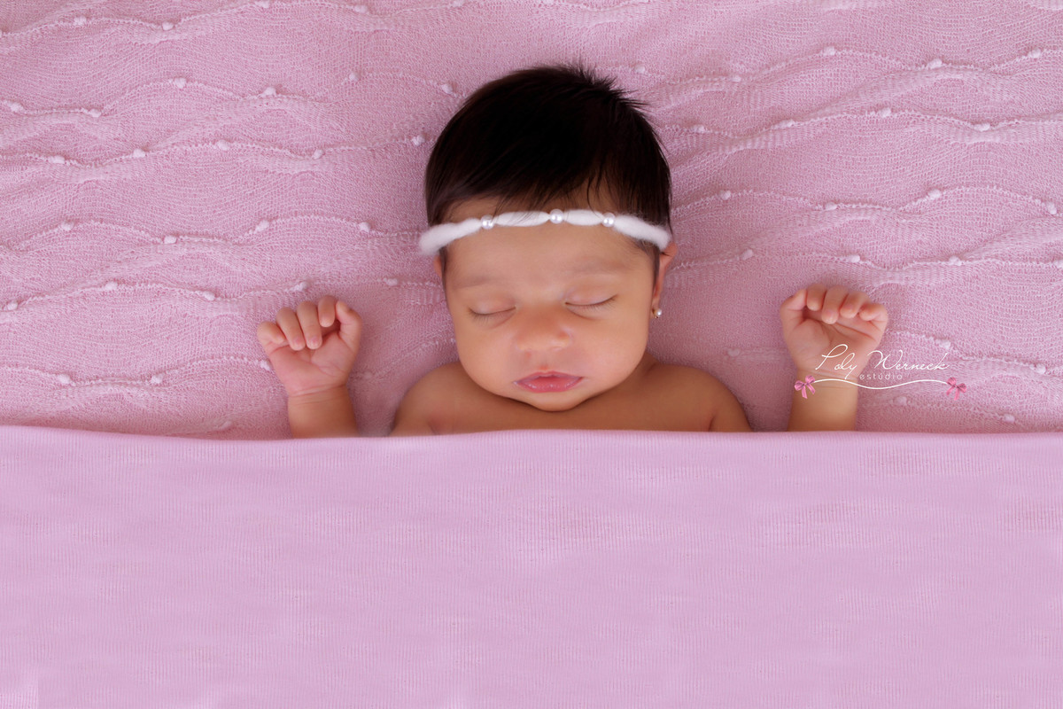 RECEM NASCIDO NEWBORN GAMA BRASILIA FOTOGRAFIA ENSAIO BEBÊ ENSAIO ESTÚDIO ENSAIO RECÉM NASCIDO FOTÓGRAFA DF FOTÓGRAFA BRASÍLIA ESPECIALIZADA EM BEBÊS MENINA MENINO BABY BOY BABY GIRL
