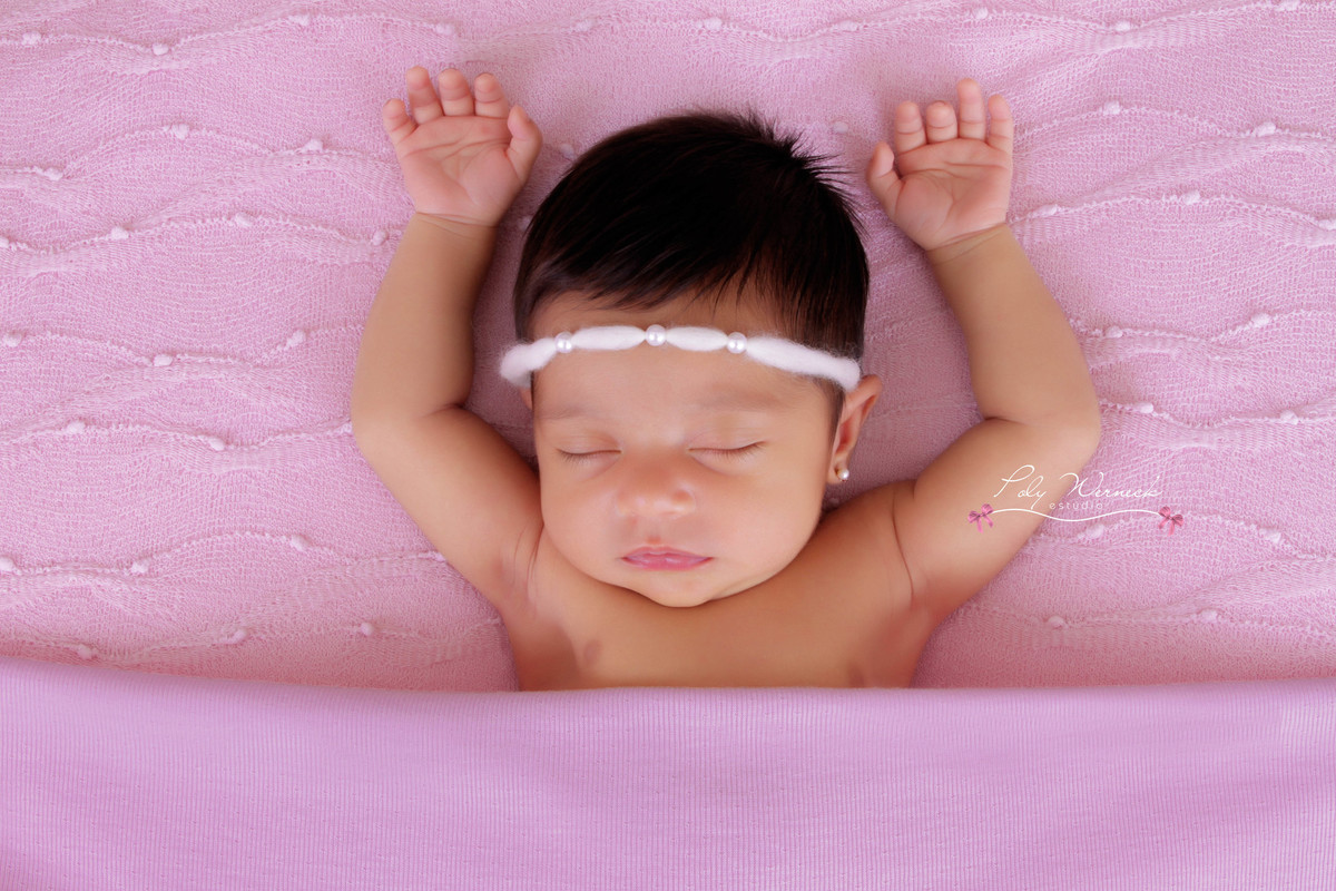 RECEM NASCIDO NEWBORN GAMA BRASILIA FOTOGRAFIA ENSAIO BEBÊ ENSAIO ESTÚDIO ENSAIO RECÉM NASCIDO FOTÓGRAFA DF FOTÓGRAFA BRASÍLIA ESPECIALIZADA EM BEBÊS MENINA MENINO BABY BOY BABY GIRL