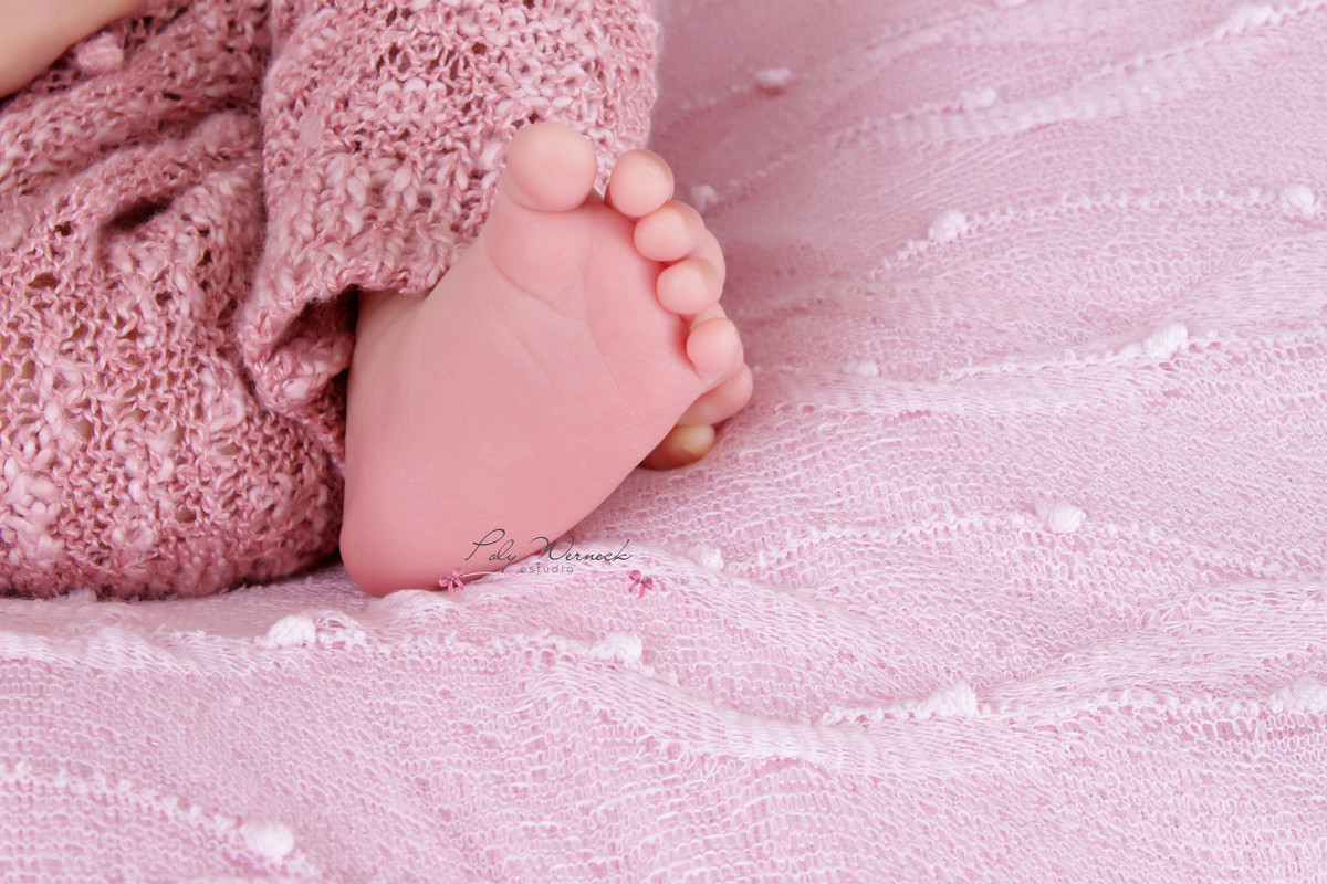 RECEM NASCIDO NEWBORN GAMA BRASILIA FOTOGRAFIA ENSAIO BEBÊ ENSAIO ESTÚDIO ENSAIO RECÉM NASCIDO FOTÓGRAFA DF FOTÓGRAFA BRASÍLIA ESPECIALIZADA EM BEBÊS MENINA MENINO BABY BOY BABY GIRL