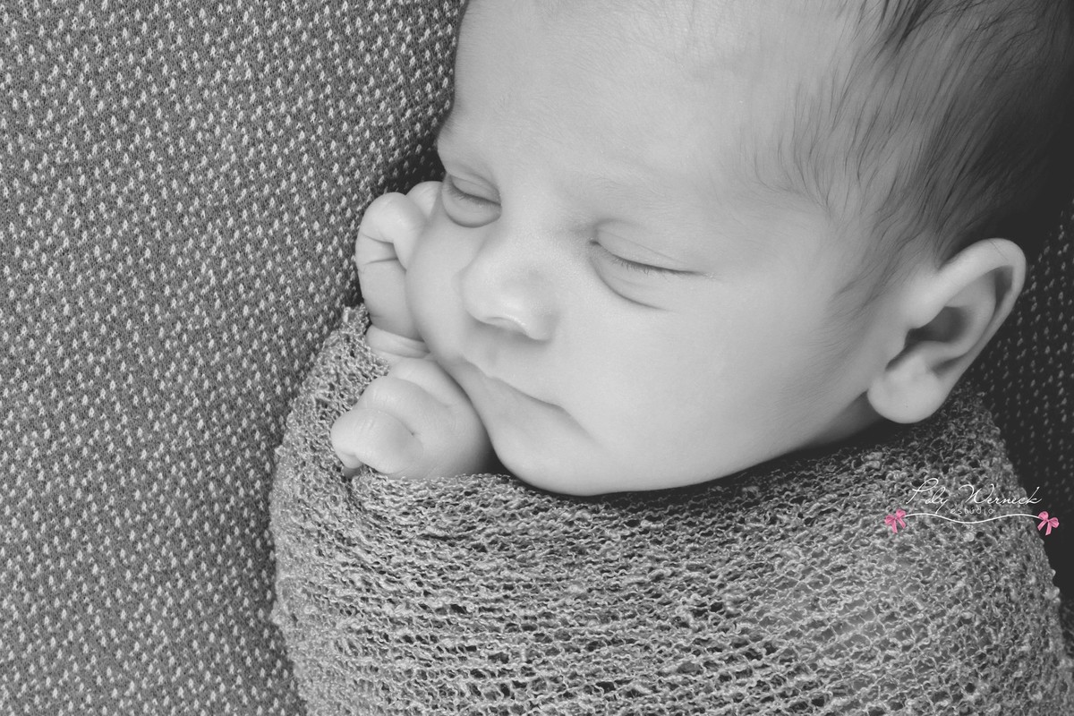 RECEM NASCIDO NEWBORN GAMA BRASILIA FOTOGRAFIA ENSAIO BEBÊ ENSAIO ESTÚDIO ENSAIO RECÉM NASCIDO FOTÓGRAFA DF FOTÓGRAFA BRASÍLIA ESPECIALIZADA EM BEBÊS MENINA MENINO BABY BOY BABY GIRL