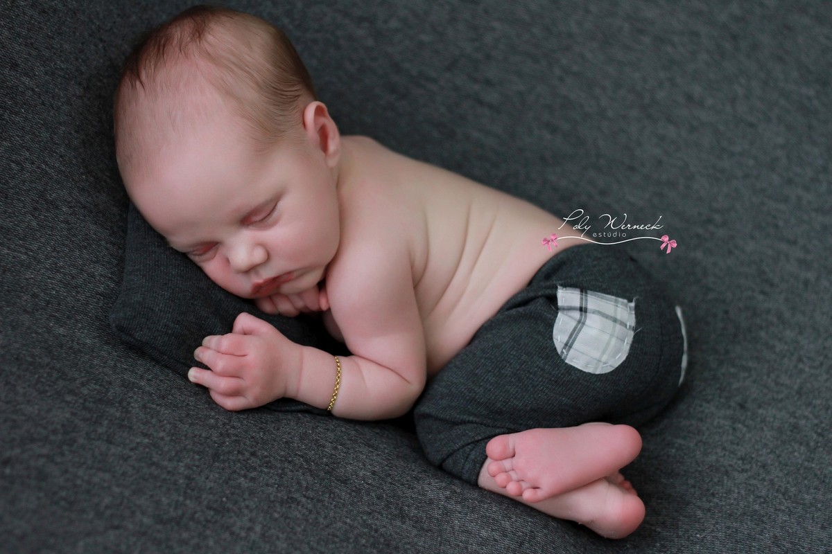 RECEM NASCIDO NEWBORN GAMA BRASILIA FOTOGRAFIA ENSAIO BEBÊ ENSAIO ESTÚDIO ENSAIO RECÉM NASCIDO FOTÓGRAFA DF FOTÓGRAFA BRASÍLIA ESPECIALIZADA EM BEBÊS MENINA MENINO BABY BOY BABY GIRL