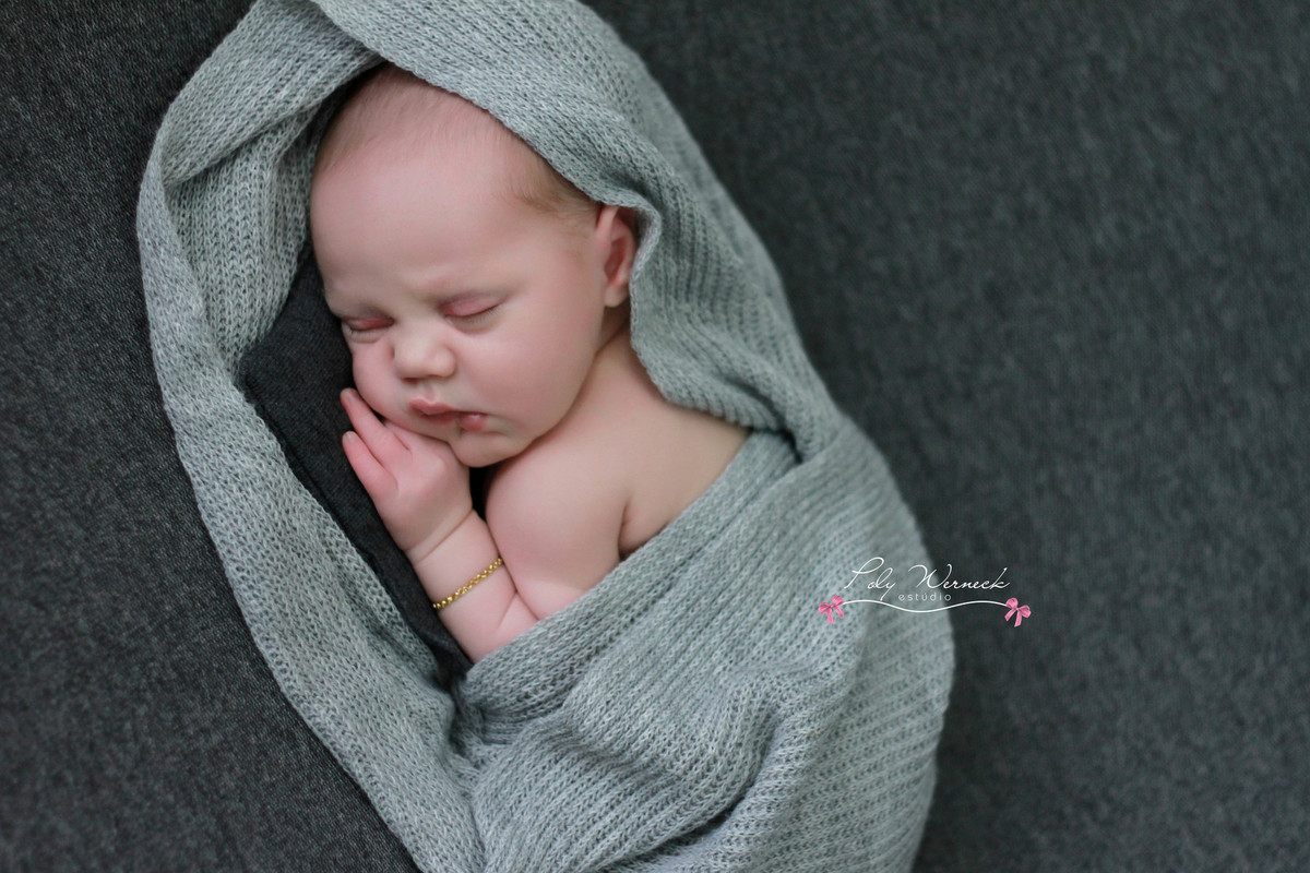 RECEM NASCIDO NEWBORN GAMA BRASILIA FOTOGRAFIA ENSAIO BEBÊ ENSAIO ESTÚDIO ENSAIO RECÉM NASCIDO FOTÓGRAFA DF FOTÓGRAFA BRASÍLIA ESPECIALIZADA EM BEBÊS MENINA MENINO BABY BOY BABY GIRL