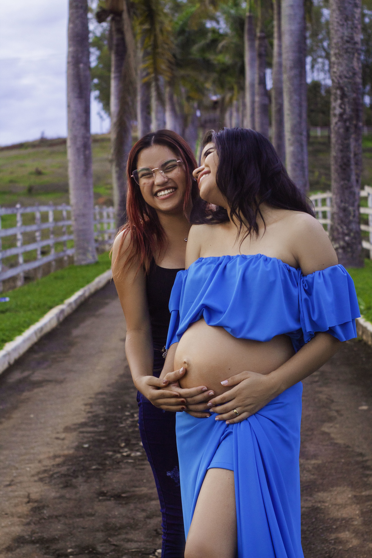 A irmã de Fernanda, testemunha e cúmplice desse momento mágico, registrando cada detalhe com amor