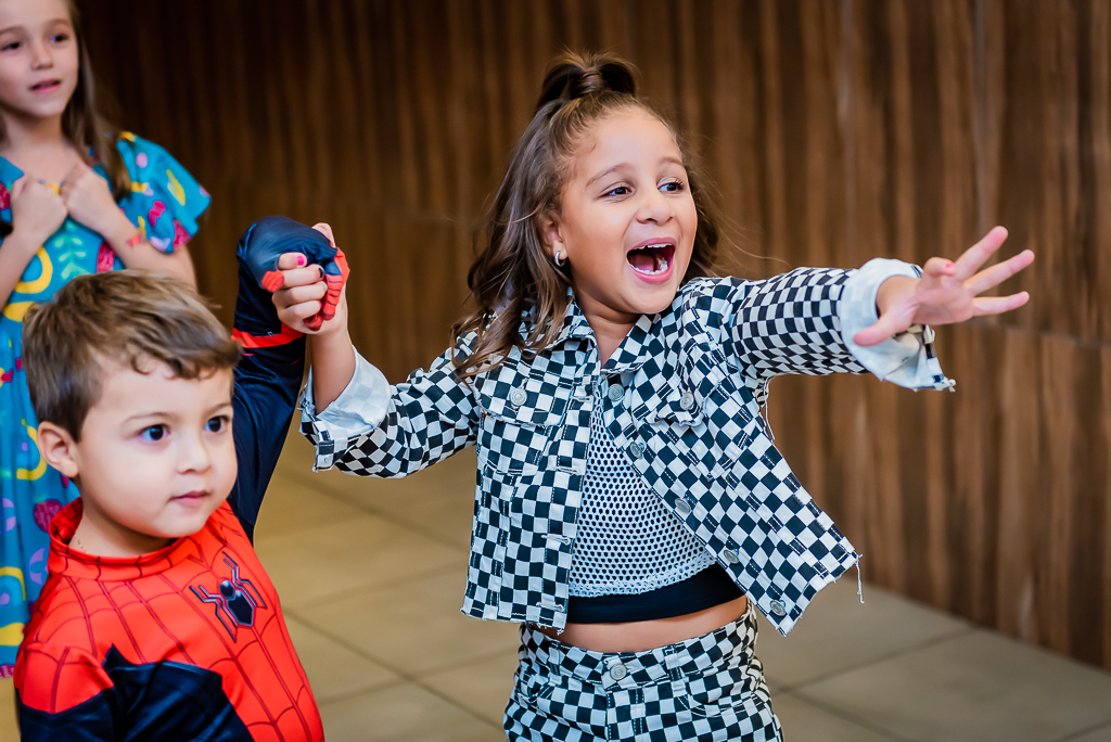 fotografia-festa-infantil-rj, tema-tiktok, fotografia-de-familia, adriana-tomzhinski-fotografia, foto-aniversario-infantil, fotografo-aniversario-infantil, casa-de-festas-imaginarte-copacabana-rj