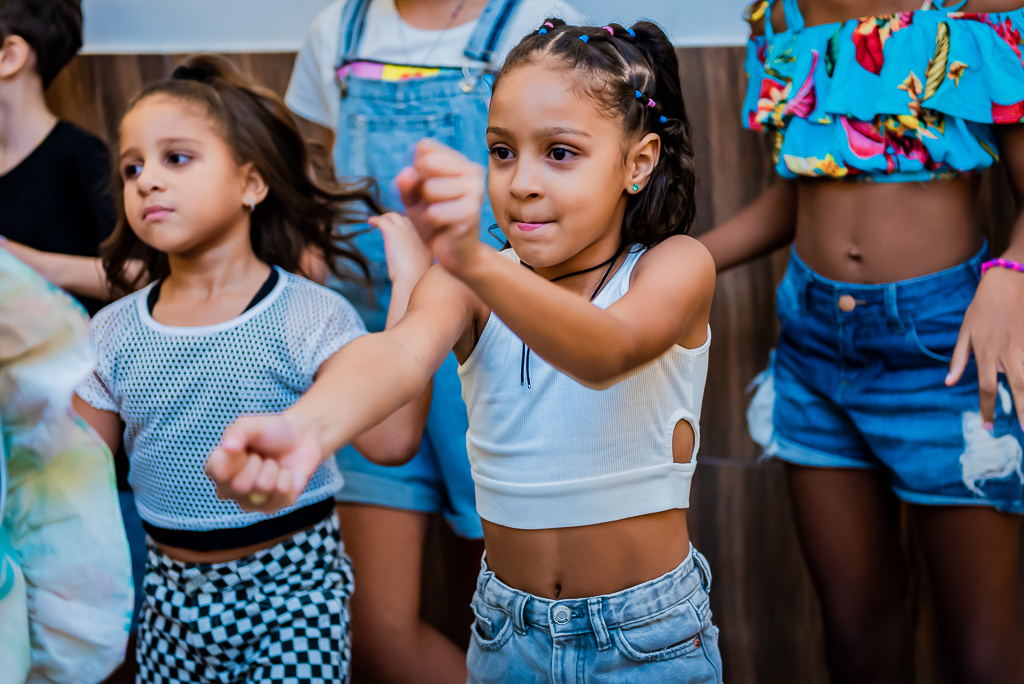 fotografia-festa-infantil-rj, tema-tiktok, fotografia-de-familia, adriana-tomzhinski-fotografia, foto-aniversario-infantil, fotografo-aniversario-infantil, casa-de-festas-imaginarte-copacabana-rj