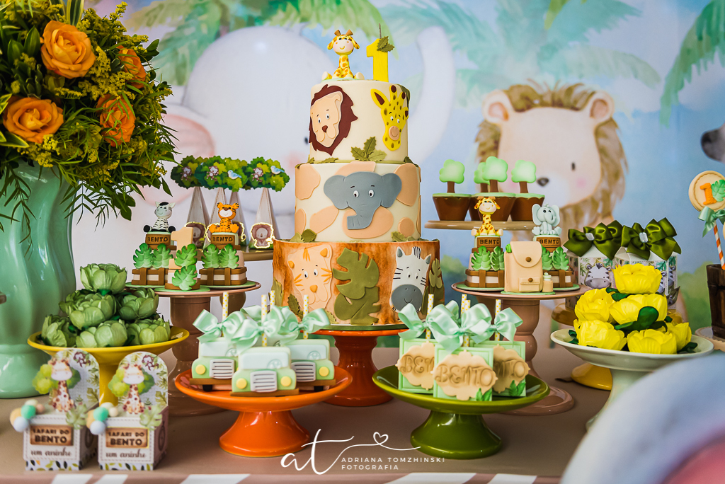 fotografia-festa-infantil-rj, tema-safari, fotografia-de-familia, adriana-tomzhinski-fotografia, foto-aniversario-infantil, fotografo-aniversario-infantil, casa-de-festas-espaço-jardins-verdes-jacarepagua-rj