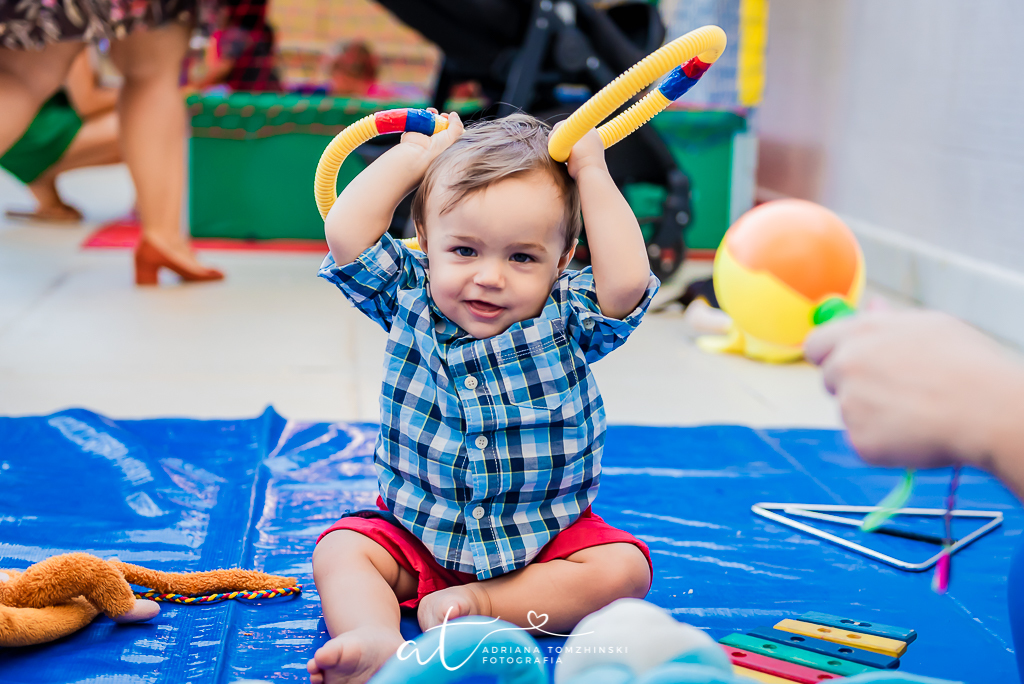 fotografia-festa-infantil-rj, tema-aquarela, fotografia-de-familia, adriana-tomzhinski-fotografia, foto-aniversario-infantil, fotografo-aniversario-infantil, festa-no-play, tijuca