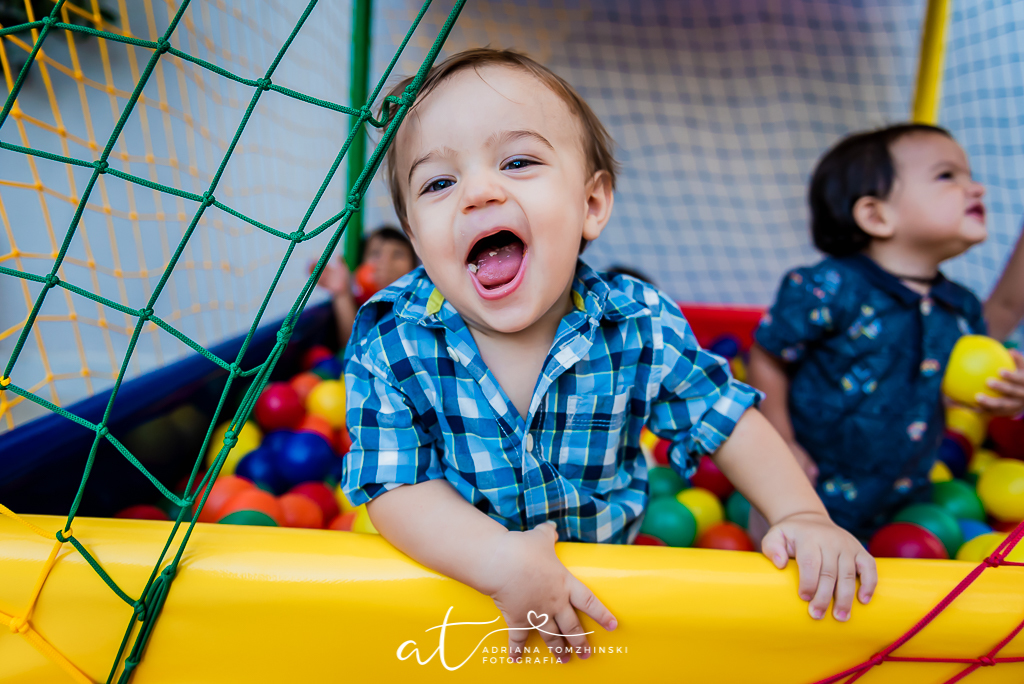 fotografia-festa-infantil-rj, tema-aquarela, fotografia-de-familia, adriana-tomzhinski-fotografia, foto-aniversario-infantil, fotografo-aniversario-infantil, festa-no-play, tijuca