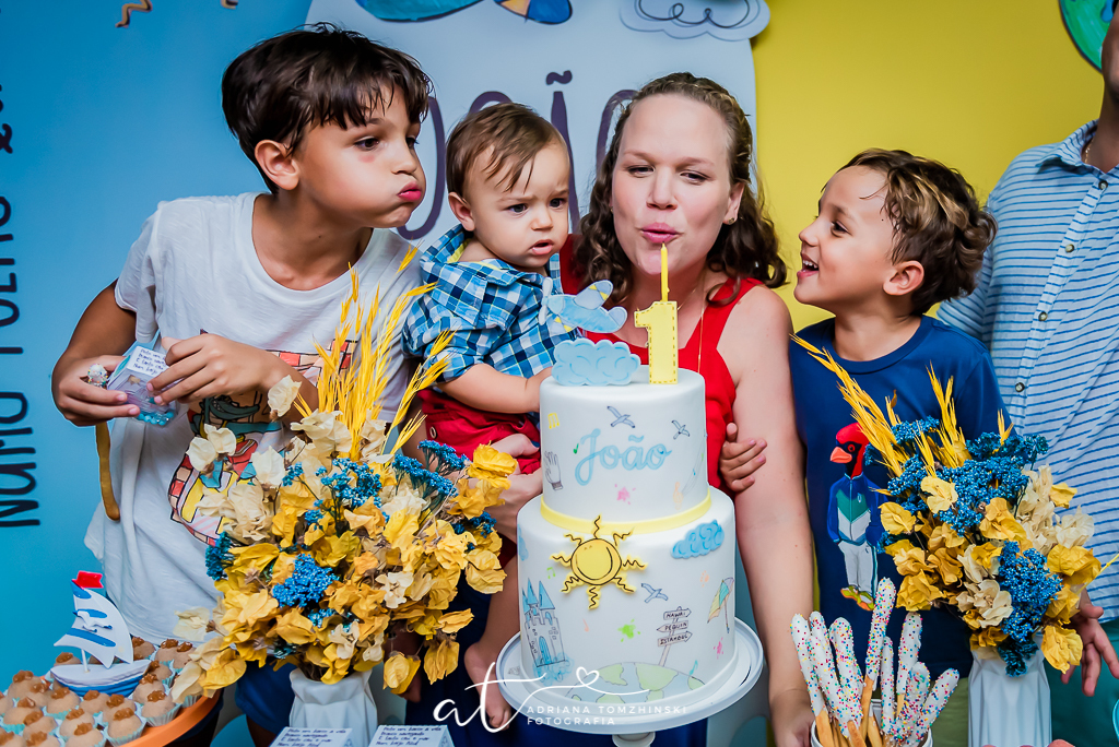 fotografia-festa-infantil-rj, tema-aquarela, fotografia-de-familia, adriana-tomzhinski-fotografia, foto-aniversario-infantil, fotografo-aniversario-infantil, festa-no-play, tijuca