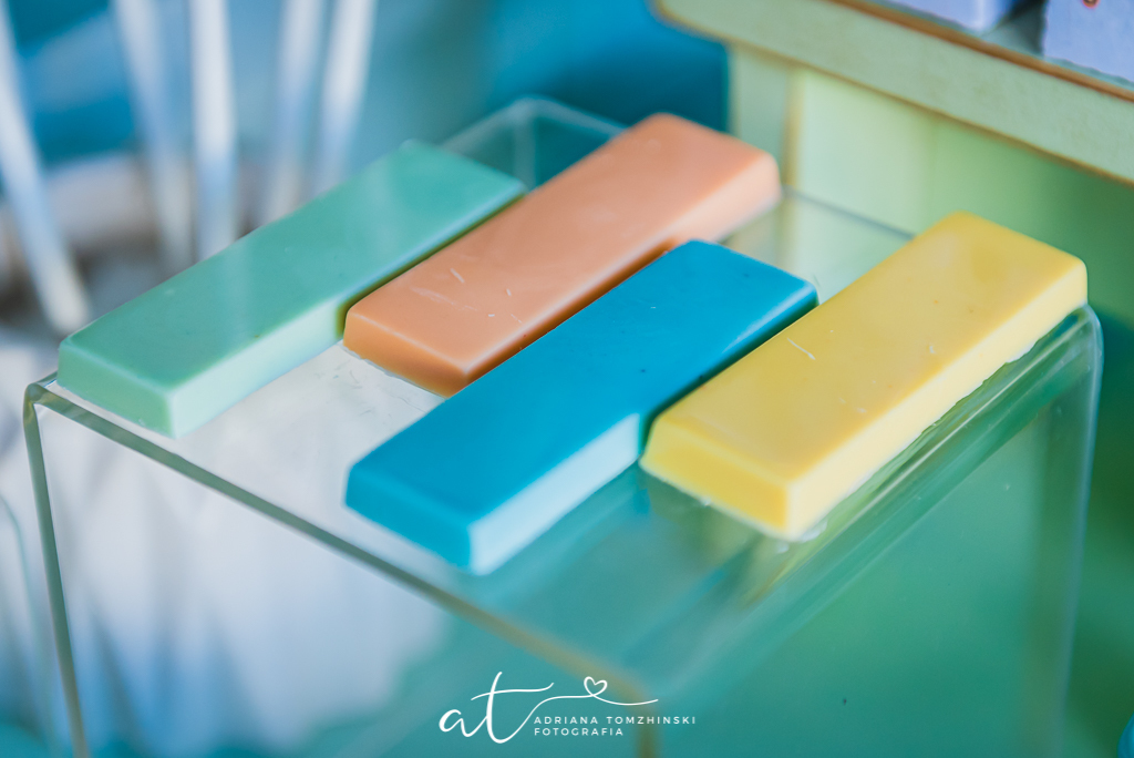 fotografia-festa-infantil-rj, tema-aquarela, fotografia-de-familia, adriana-tomzhinski-fotografia, foto-aniversario-infantil, fotografo-aniversario-infantil, festa-no-play, tijuca