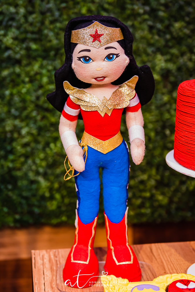 fotografia-festa-infantil-rj, tema-heroinas-e-vilas, fotografia-de-familia, adriana-tomzhinski-fotografia, foto-aniversario-infantil, fotografo-aniversario-infantil, casa-de-festas-espoleta-botafogo-rj