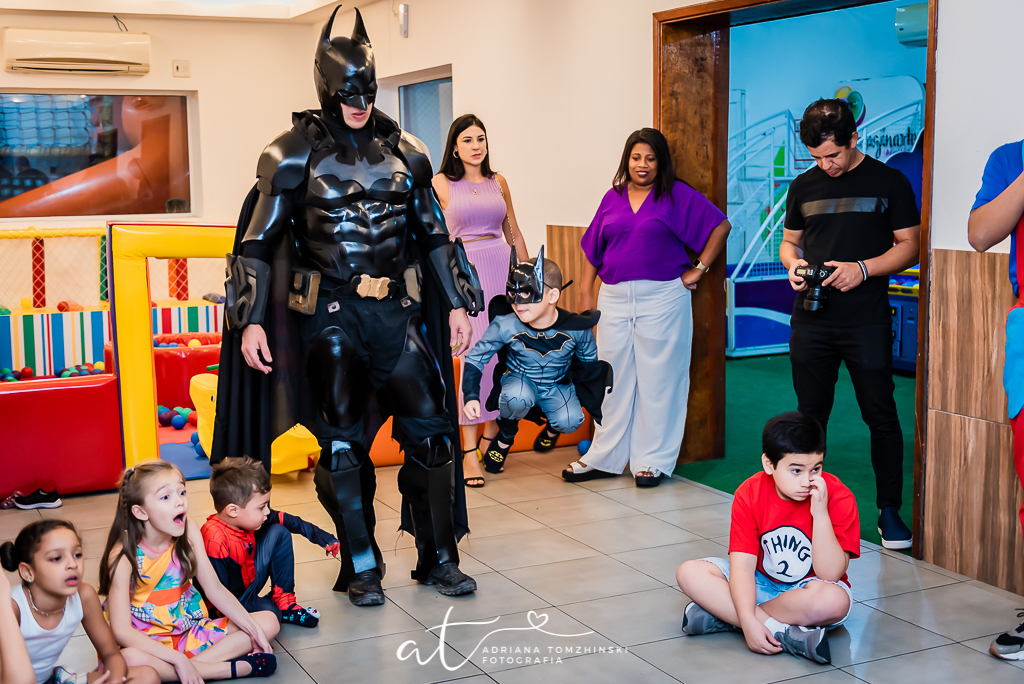 fotografia-festa-infantil-rj, tema-super-herois, fotografia-de-familia, adriana-tomzhinski-fotografia, foto-aniversario-infantil, fotografo-aniversario-infantil, casa-de-festas-imaginarte-copacabana