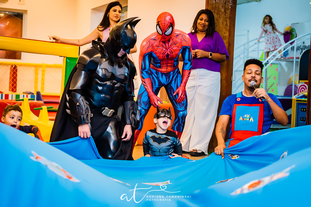 fotografia-festa-infantil-rj, tema-super-herois, fotografia-de-familia, adriana-tomzhinski-fotografia, foto-aniversario-infantil, fotografo-aniversario-infantil, casa-de-festas-imaginarte-copacabana