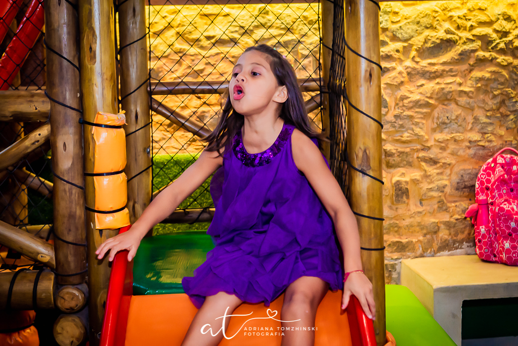fotografia-festa-infantil-rj, tema-neon, fotografia-de-familia, adriana-tomzhinski-fotografia, foto-aniversario-infantil, fotografo-aniversario-infantil, casa de festas-espaco-eco-botafogo