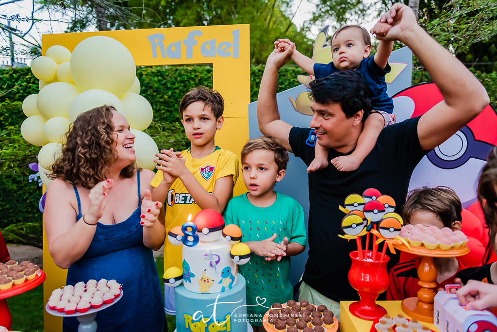 fotografia-festa-infantil-rj, tema-pokemon, fotografia-de-familia, adriana-tomzhinski-fotografia, foto-aniversario-infantil, fotografo-aniversario-infantil, festa-em-casa