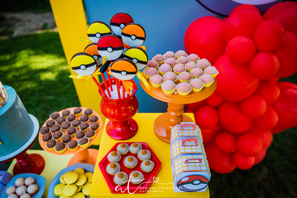 fotografia-festa-infantil-rj, tema-pokemon, fotografia-de-familia, adriana-tomzhinski-fotografia, foto-aniversario-infantil, fotografo-aniversario-infantil, festa-em-casa