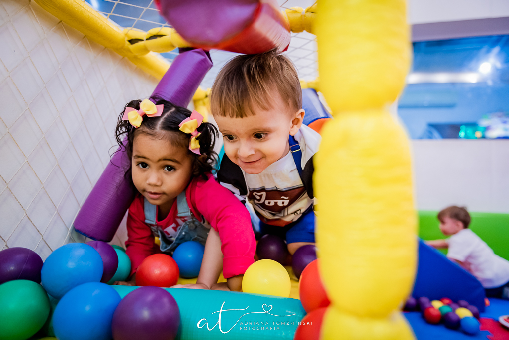fotografia-festa-infantil-rj, tema-carros, fotografia-de-familia, adriana-tomzhinski-fotografia, foto-aniversario-infantil, fotografo-aniversario-infantil, casa-de-festas-imaginarte-copacabana