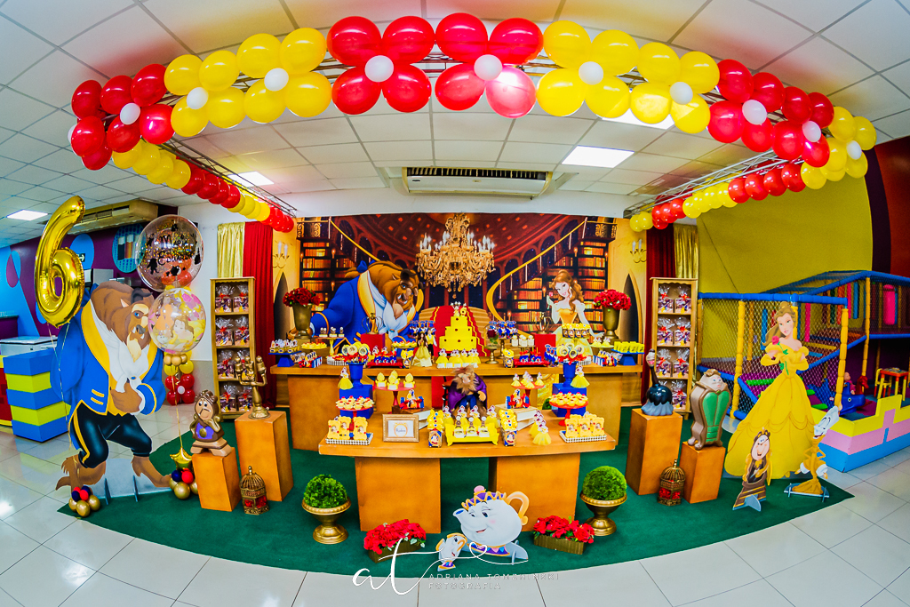 fotografia-festa-infantil-rj, tema-bela-e-a-fera, fotografia-de-familia, adriana-tomzhinski-fotografia, foto-aniversario-infantil, fotografo-aniversario-infantil, casa-de-festas-castelo-da-magia