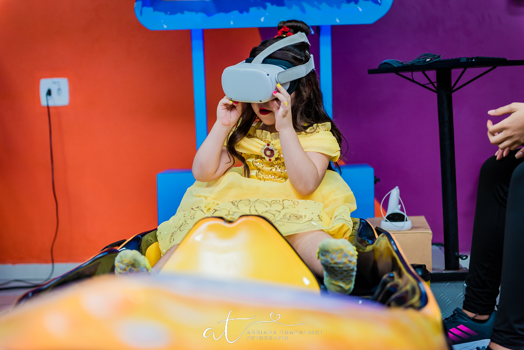 fotografia-festa-infantil-rj, tema-bela-e-a-fera, fotografia-de-familia, adriana-tomzhinski-fotografia, foto-aniversario-infantil, fotografo-aniversario-infantil, casa-de-festas-castelo-da-magia