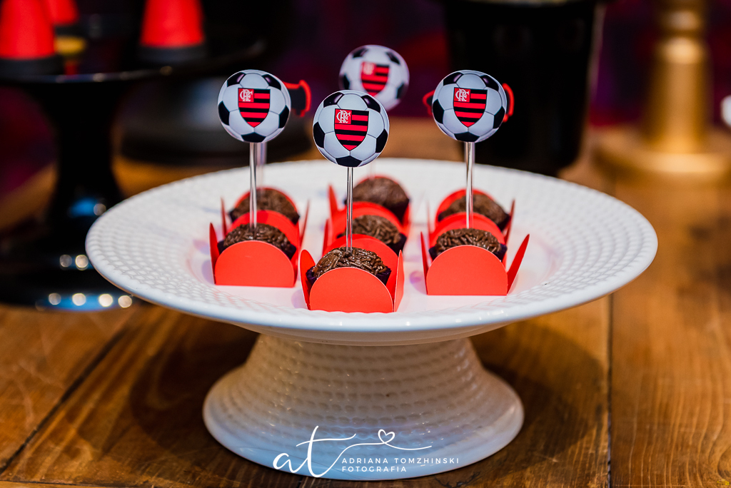 fotografia-festa-infantil-rj, fotografia-de-familia, adriana-tomzhinski-fotografia, foto-aniversario-infantil, fotografo-aniversario-infantil, casa-de-festas-imaginarte-copacabana, tema-flamengo
