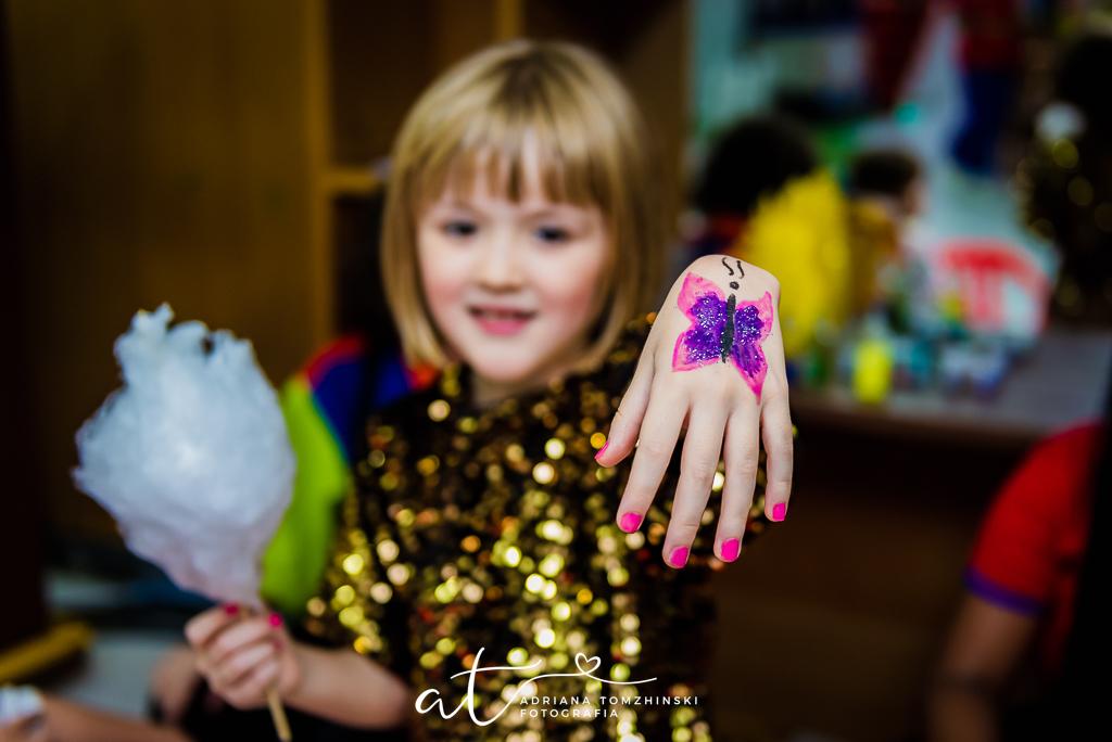 fotografia-festa-infantil-rj, fotografia-de-familia, adriana-tomzhinski-fotografia, foto-aniversario-infantil, fotografo-aniversario-infantil, casa-de-festas-tiktak-botafogo, tema-neon