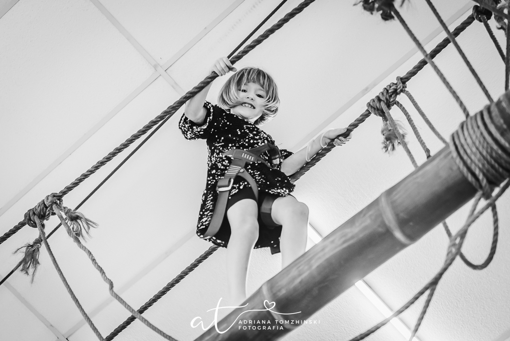 fotografia-festa-infantil-rj, fotografia-de-familia, adriana-tomzhinski-fotografia, foto-aniversario-infantil, fotografo-aniversario-infantil, casa-de-festas-tiktak-botafogo, tema-neon