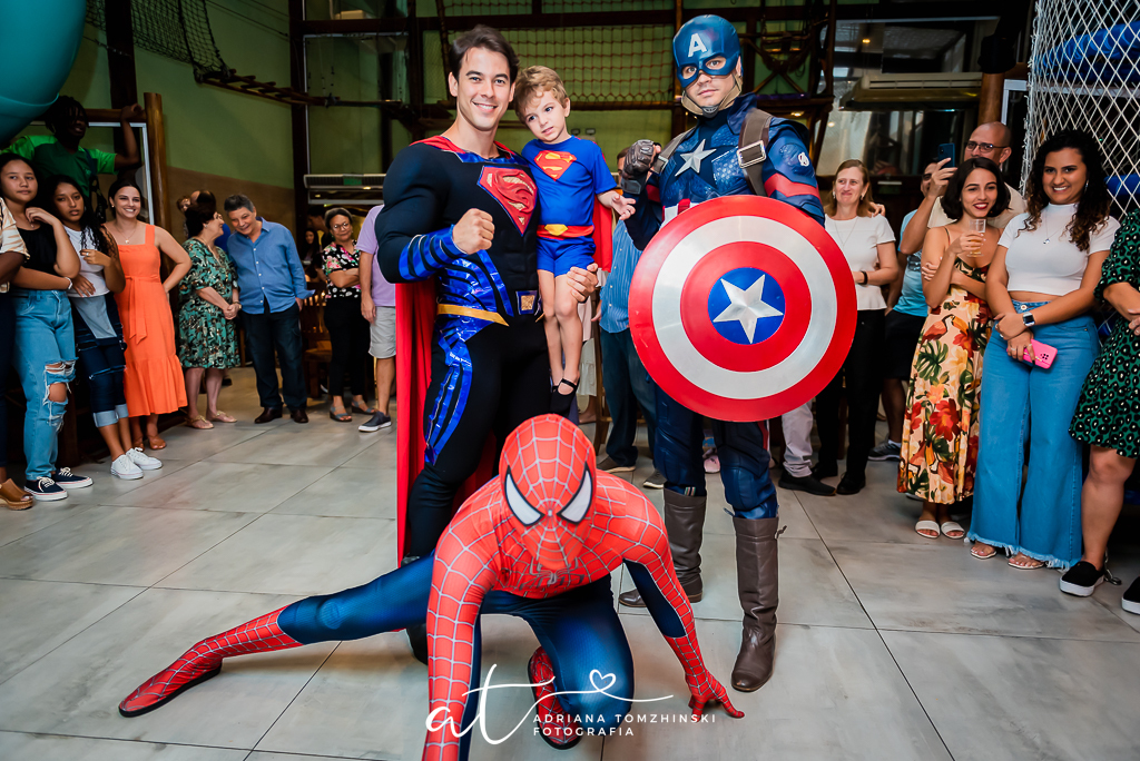 fotografia-festa-infantil-rj, fotografia-de-familia, adriana-tomzhinski-fotografia, foto-aniversario-infantil, fotografo-aniversario-infantil, casa-de-festas-espaco-eco-botafogo, tema-super-herois