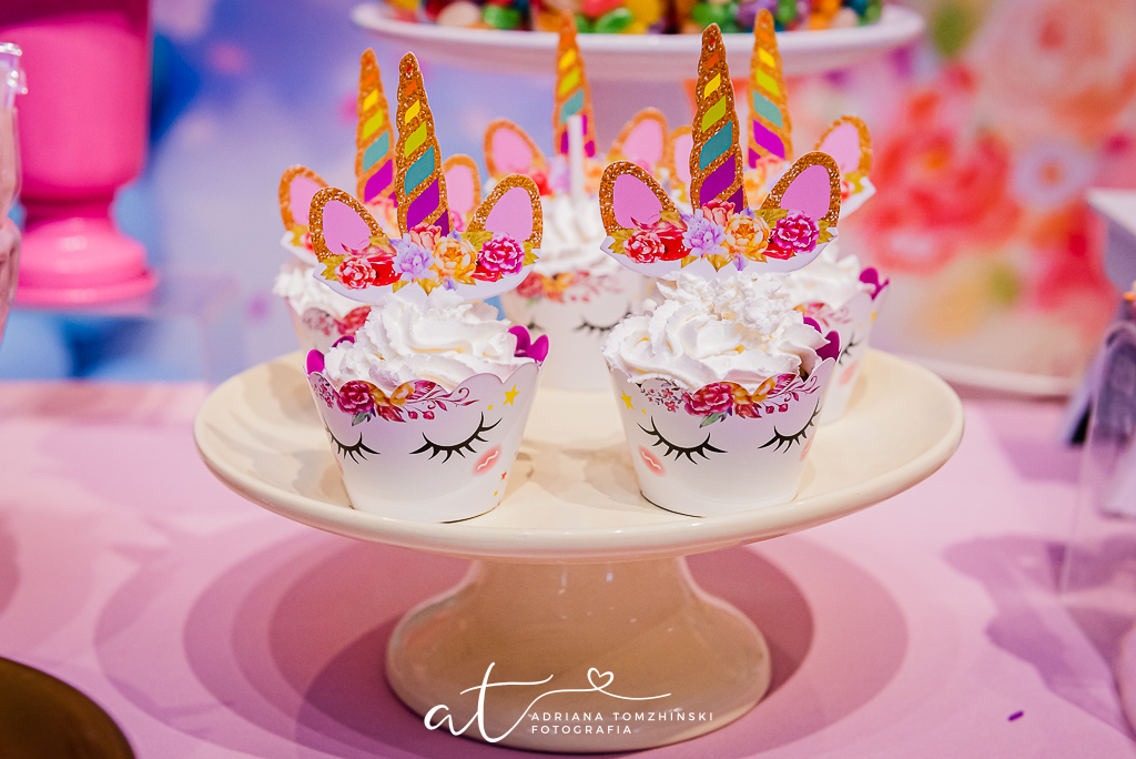 fotografia-festa-infantil-rj, fotografia-de-familia, adriana-tomzhinski-fotografia, foto-aniversario-infantil, fotografo-aniversario-infantil, casa-de-festas-imaginarte-copacabana, tema-unicornio