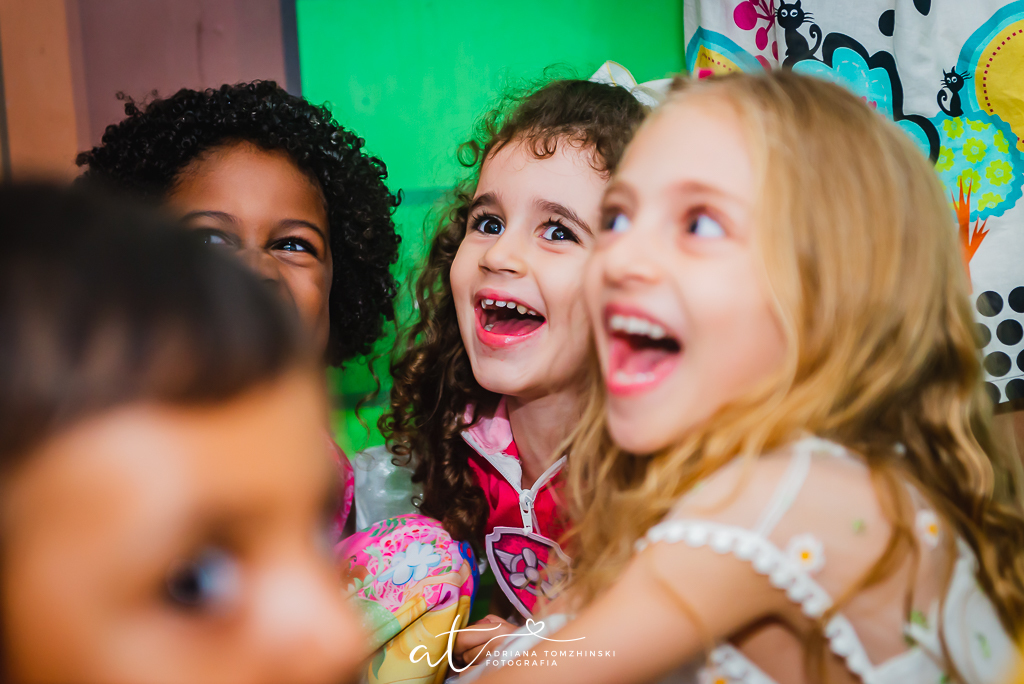 fotografia-festa-infantil-rj, fotografia-de-familia, adriana-tomzhinski-fotografia, foto-aniversario-infantil, fotografo-aniversario-infantil, casa-de-festas-imaginarte-copacabana, tema-patrulha-canina-rosa