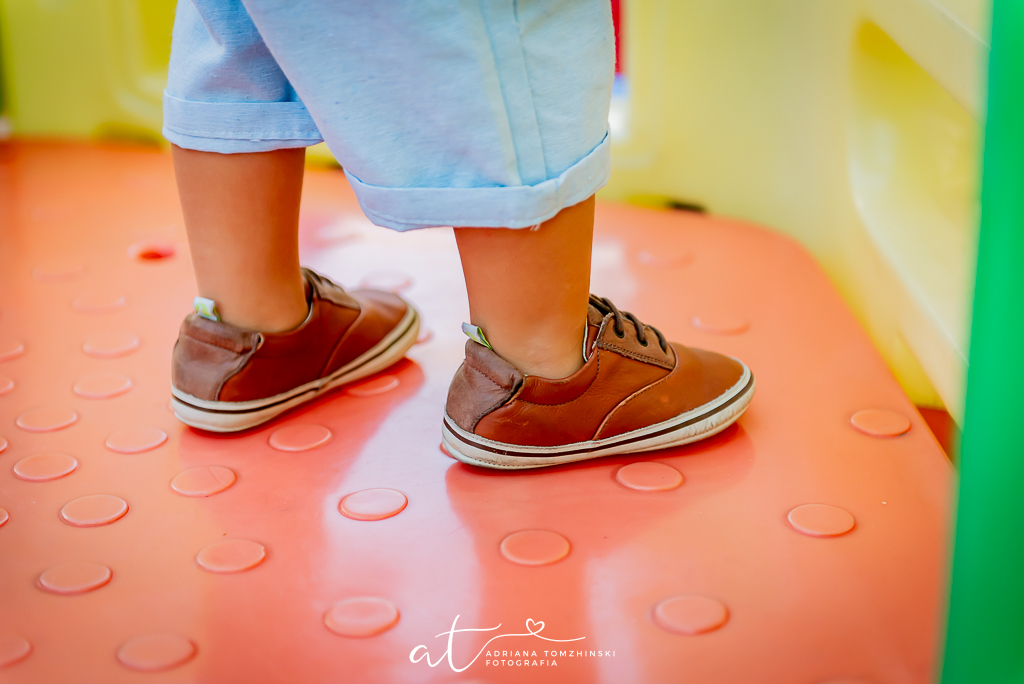 fotografia-festa-infantil-rj, fotografia-de-familia, adriana-tomzhinski-fotografia, foto-aniversario-infantil, fotografo-aniversario-infantil, festa-no-play-tijuca, tema-carrinhos-e-avioes