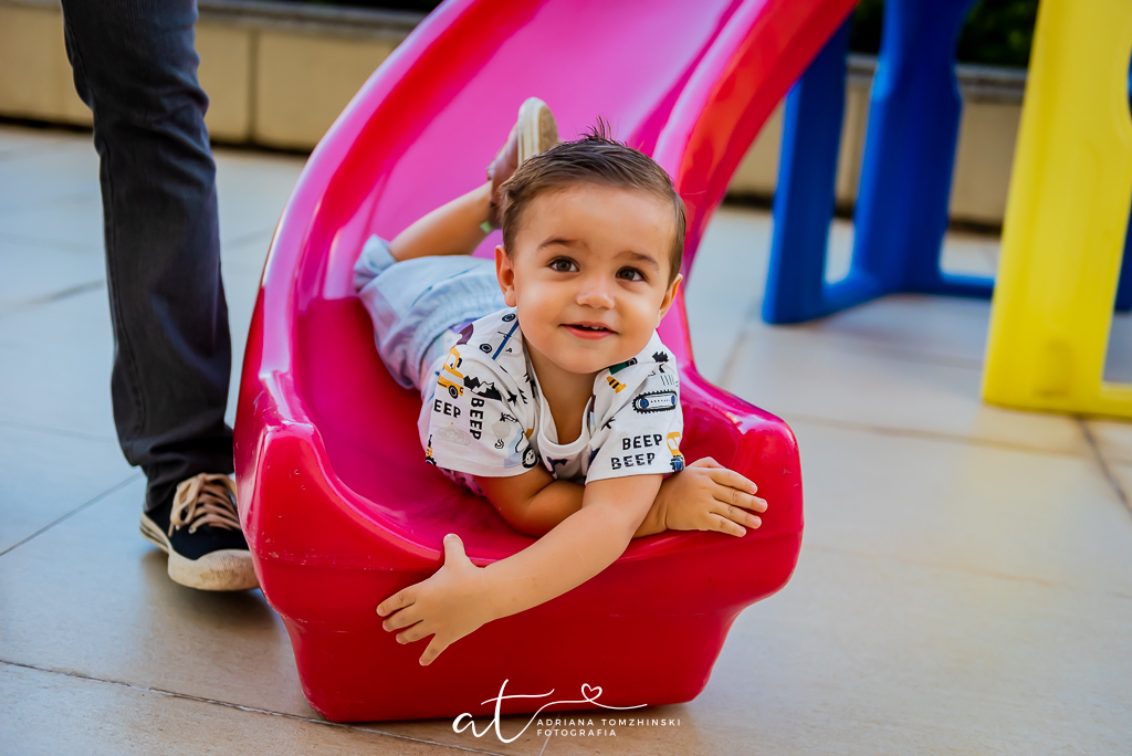fotografia-festa-infantil-rj, fotografia-de-familia, adriana-tomzhinski-fotografia, foto-aniversario-infantil, fotografo-aniversario-infantil, festa-no-play-tijuca, tema-carrinhos-e-avioes