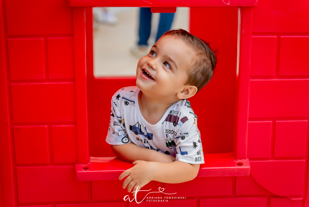 fotografia-festa-infantil-rj, fotografia-de-familia, adriana-tomzhinski-fotografia, foto-aniversario-infantil, fotografo-aniversario-infantil, festa-no-play-tijuca, tema-carrinhos-e-avioes