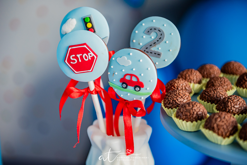 fotografia-festa-infantil-rj, fotografia-de-familia, adriana-tomzhinski-fotografia, foto-aniversario-infantil, fotografo-aniversario-infantil, festa-no-play-tijuca, tema-carrinhos-e-avioes