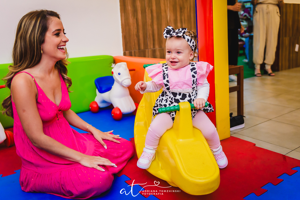 fotografia-festa-infantil-rj, fotografia-de-familia, adriana-tomzhinski-fotografia, foto-aniversario-infantil, fotografo-aniversario-infantil, casa-de-festas-imaginarte-copacabana, tema-fazendinha-rosa