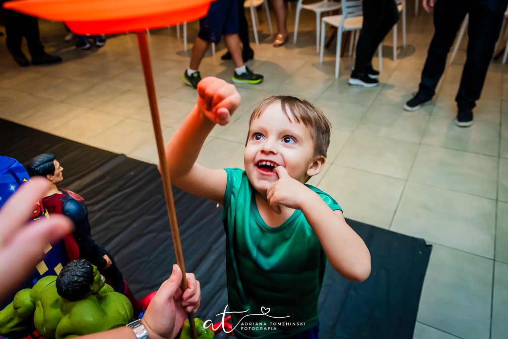 fotografia-festa-infantil-rj, fotografia-de-familia, adriana-tomzhinski-fotografia, foto-aniversario-infantil, fotografo-aniversario-infantil, casa-de-festas-imaginarte-copacabana, tema-super-herois