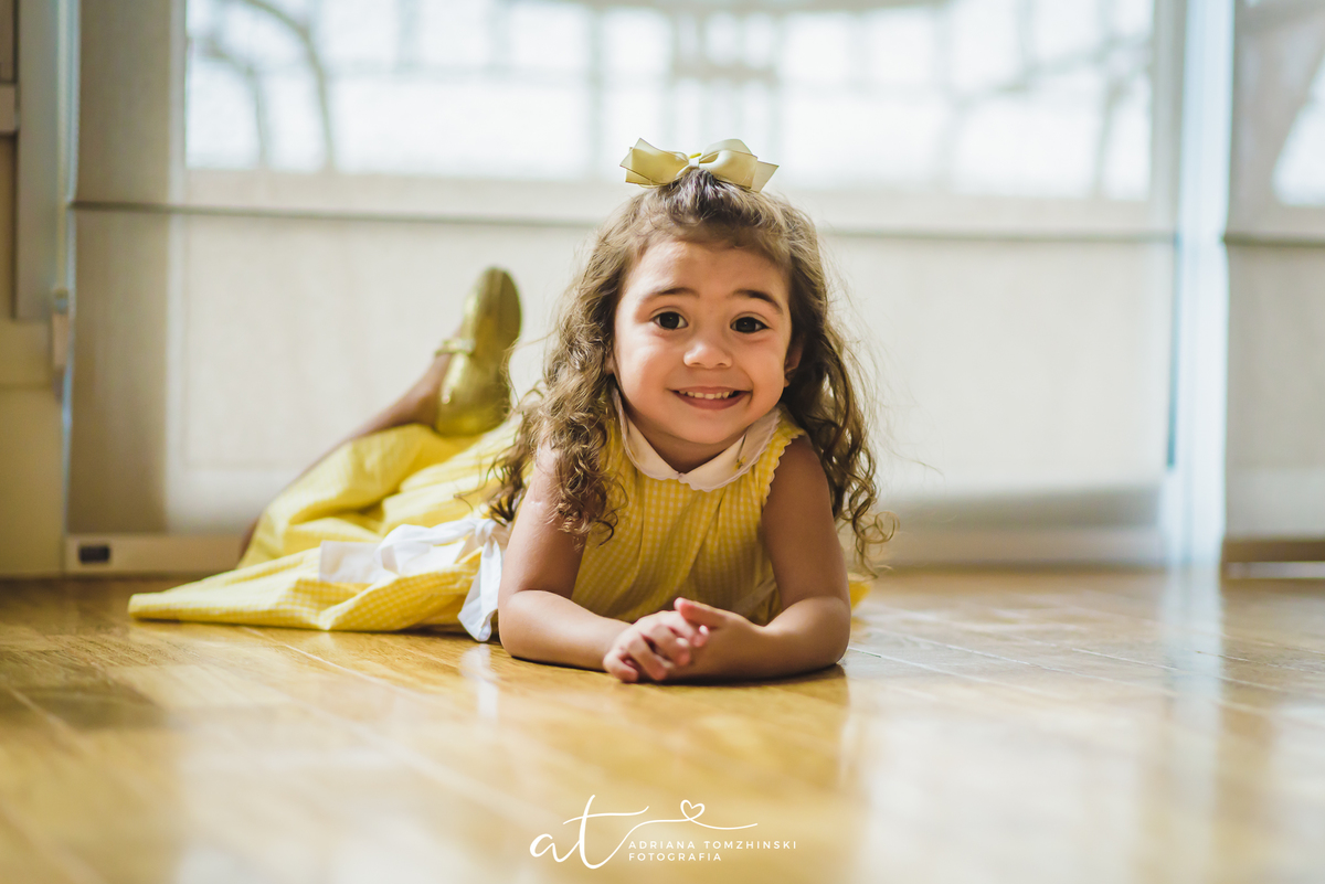 gestante, newborn, decoração, quarto bebê, grávida, azul amarelo cinza, ensaio de dia, ensaio indoor, ensaio em casa, baby