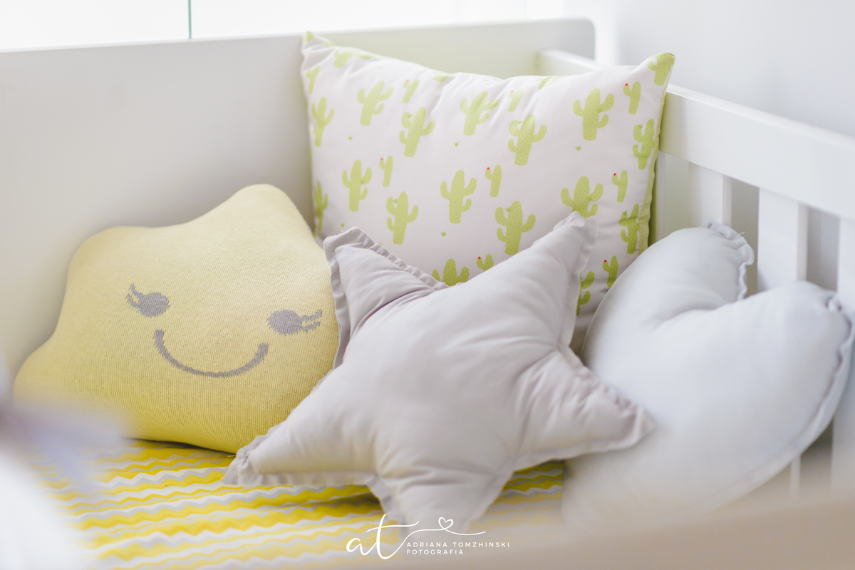 gestante, newborn, decoração, quarto bebê, grávida, azul amarelo cinza, ensaio de dia, ensaio indoor, ensaio em casa, baby