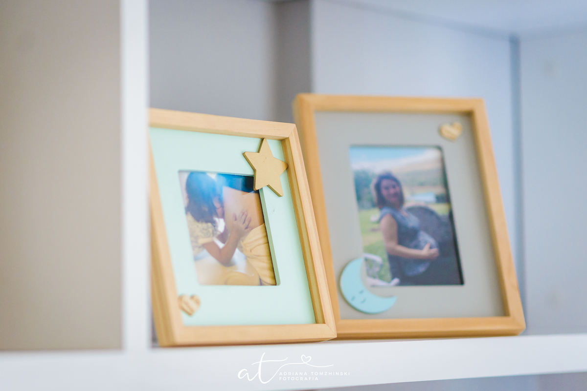 gestante, newborn, decoração, quarto bebê, grávida, azul amarelo cinza, ensaio de dia, ensaio indoor, ensaio em casa, baby