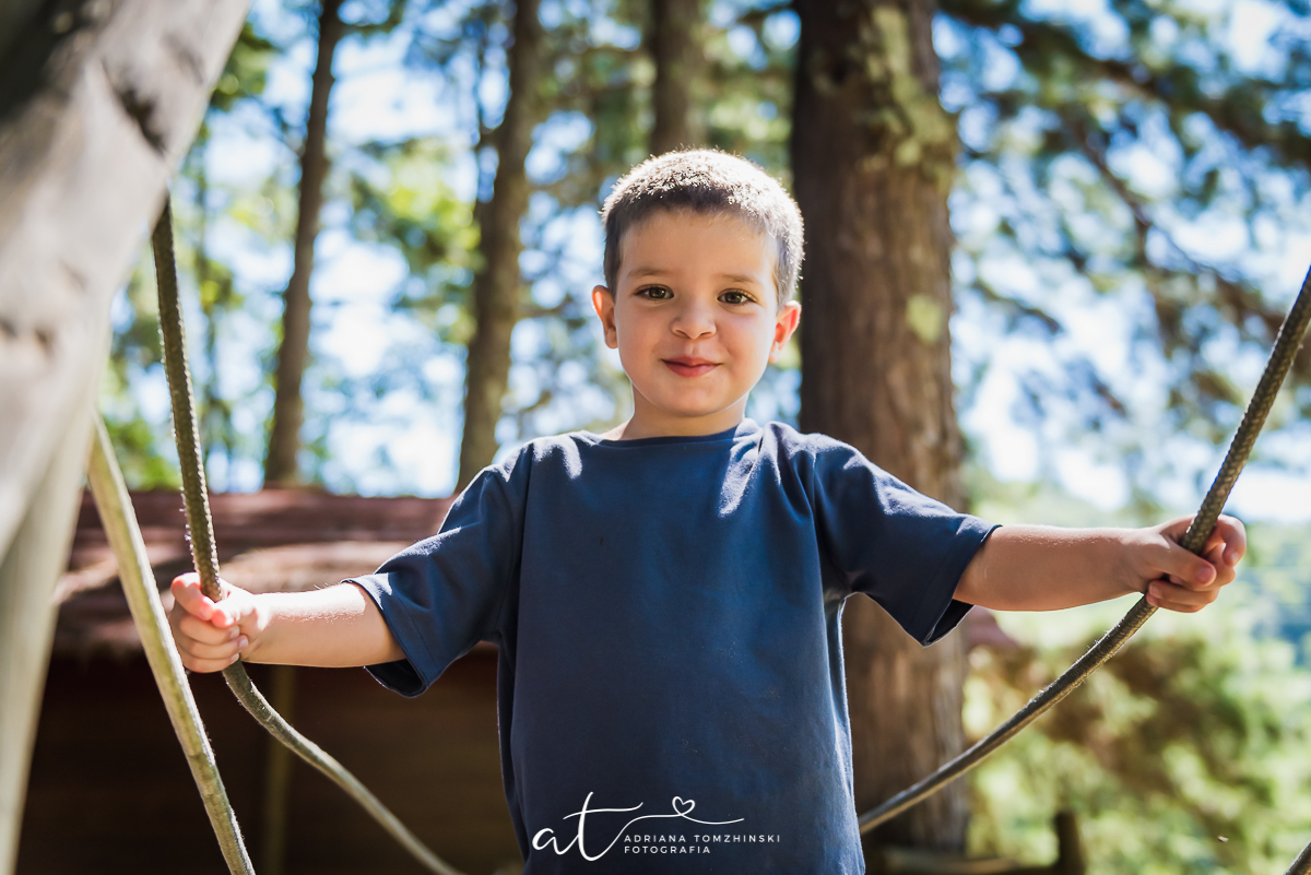 ensaio, itaipava, petropolis, quinta do lago, primos, cousins, gemeos, twins, ensaio de ferias, ensaio ar livre, ensaio luz do dia, jardim, criança feliz, crianças, ensaio familia, cavalos, lagos, casa na arvore